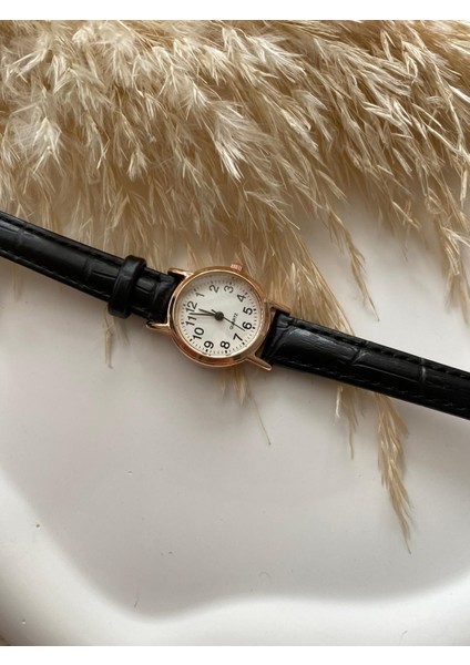Bs Stıll Vintage Kadın Kol Saati Retro Quartz Minimal Deri Dordon 1 Adet modelleri