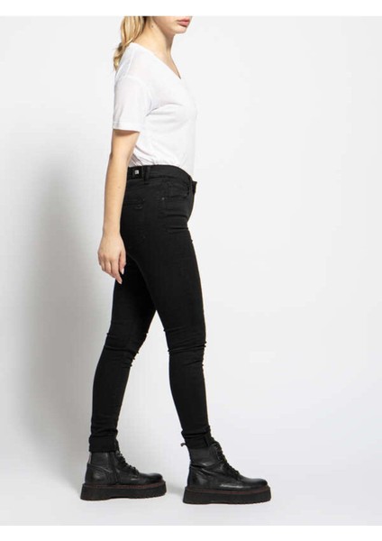 Amy x Black Jeans fiyatları