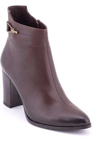 2355801K Kadın Deri Dikiş Detaylı Tokalı Fermuarlı Topuklu Bot fiyatları
