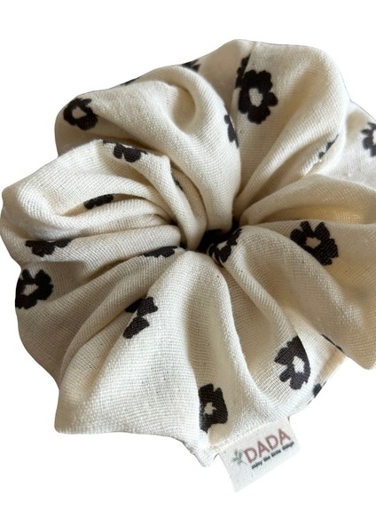 El Yapımı Müslin Scrunchie Toka