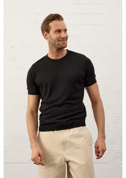Erkek Çizgili Bisiklet Yaka Slim-Fit Kalıp Ince Triko T-Shirt Siyah - 5013DNGR fırsatları