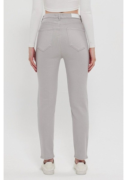 Dores Feather Jean
