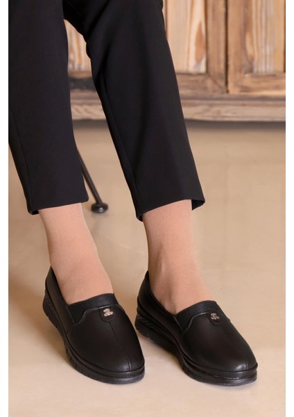Kadın Siyah Klasik Ortopedik Anne Ayakkabısı Zslnk 510 indirimleri