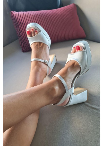 024 5000 Topukla Kadın Saten Platformlu 10 cm Abiye Ayakkabı fiyatları