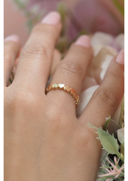 14 Ayar Altın Sıralı Kalpli Model Yüzük fiyatları