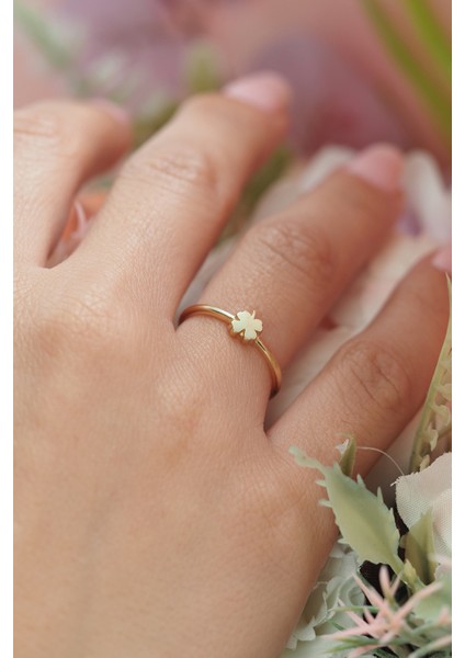 14 Ayar Altın Minmal Yonca Yüzük