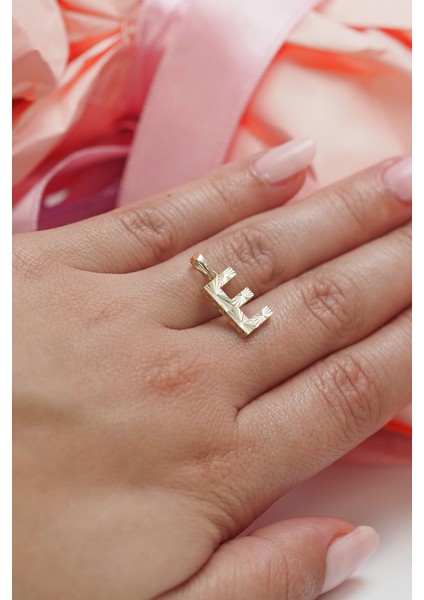 14 Ayar Altın E Harfi Kalemli Kolye Ucu fiyatları