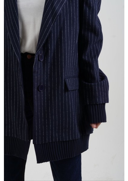 Lacivert Triko Detaylı Oversize Blazer Ceket fiyatları