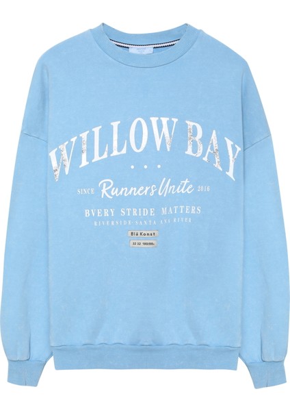 Etiket Aksesuarlı Yazılı Sweatshirt Mavi