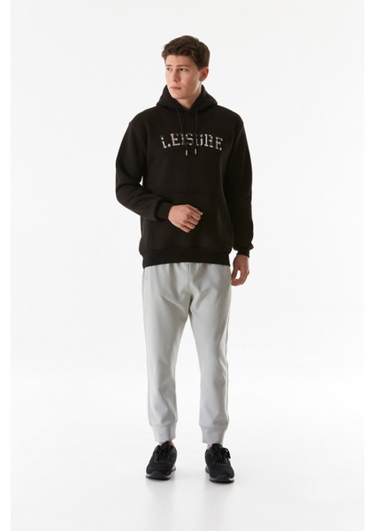 Yazı Baskılı Kanguru Cepli Kapüşonlu Sweatshirt fiyatları