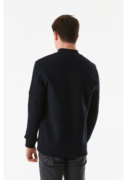 Yazı Nakışlı Dik Yaka Sweatshirt indirimleri