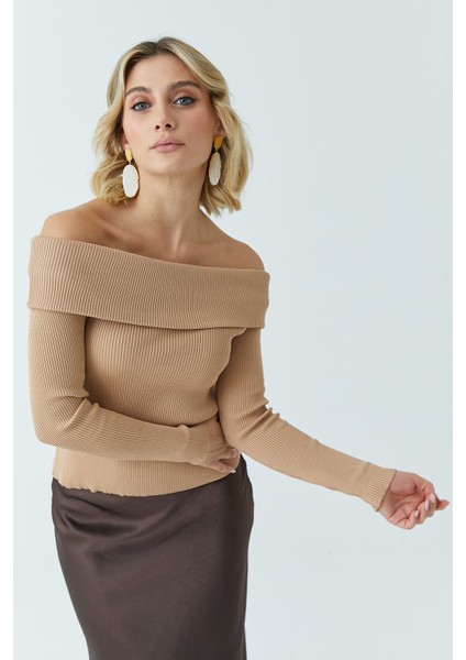 Kadın Madonna Yaka Kazak 5609 fırsatları