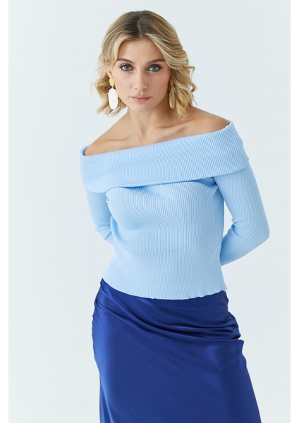 Kadın Madonna Yaka Kazak 5609 fırsatları