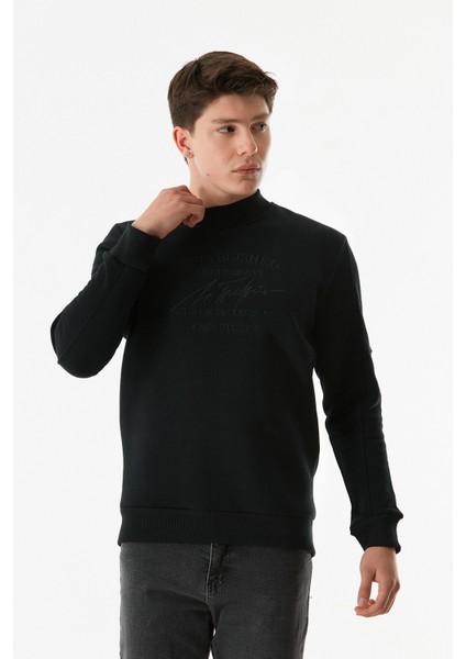 Yazı Nakışlı Dik Yaka Sweatshirt fiyatları