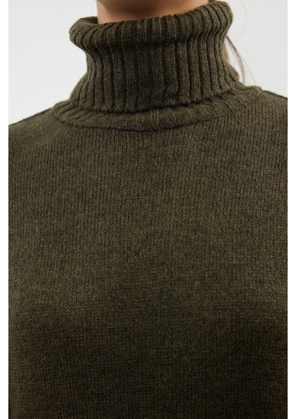 Moda Oversize Casual Günlük Dolu Iğne Triko Balıkçı Yaka Uzun Kol Shift Midi Boy Elbise fırsatları