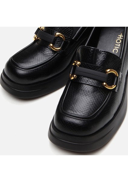 01AYH297690A100 SIYAH Kadın Loafer