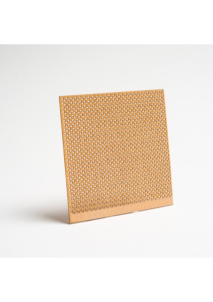 Delikli model ( üçgen ) ahşap mum fitili ve yapışkanlı fitil sehpası 10 adet ( 100mm x 100mm x 0,5mm )