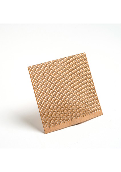 Delikli model ( baklava ) ahşap mum fitili ve yapışkanlı fitil sehpası 40 adet ( 75mm x 100mm x 0,5mm )