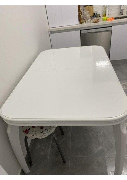Parlak Beyaz Yapışkanlı Folyo Mutfak Dolap ve Mobilya Kaplama Folyosu 126CMX2MT modelleri