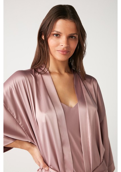 Nesli Sabahlık modelleri