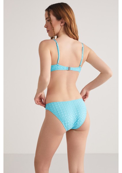 Niema Bikini
