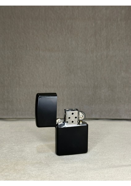 Zippo Tarzı Benzinli Çakmak 8 Adet T-525-8