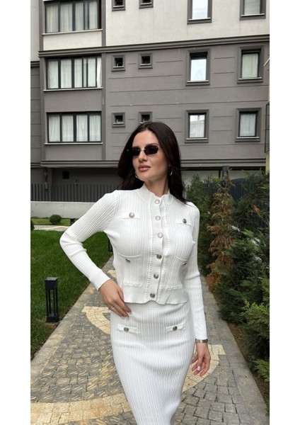 Beyaz Uzun Kollu Bisiklet Yaka Düğme Detaylı Fitilli Hırka Etek Alt Üst 2’li Premium Triko Takım