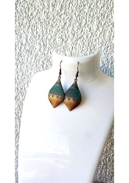 Eskitme Geometrik Motifli Küpe / Figür 4cm indirimleri