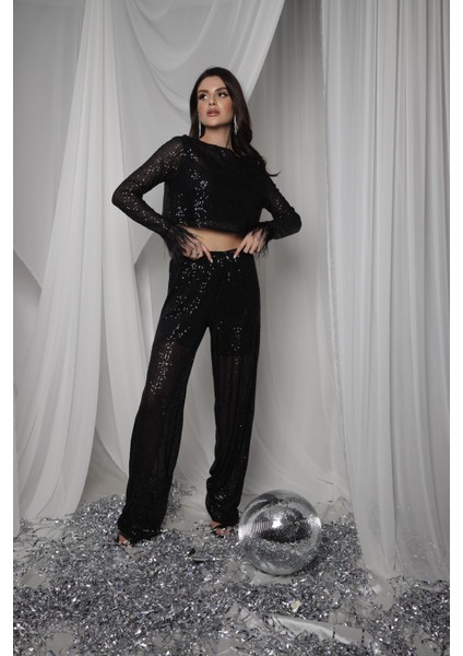 Siyah Pul Payet Transparan Tüy Detaylı Crop Bluz Beli Lastikli Şort Astarlı Pantolon Alt Üst Takım