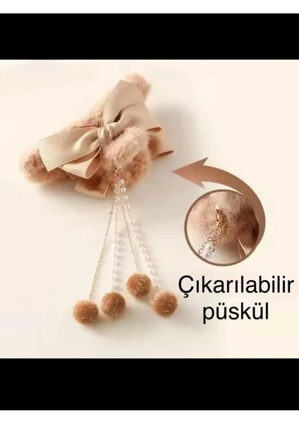 Peluş Fiyonk Detaylı Inci ve Zincir Püskül Detaylı Mandal Toka