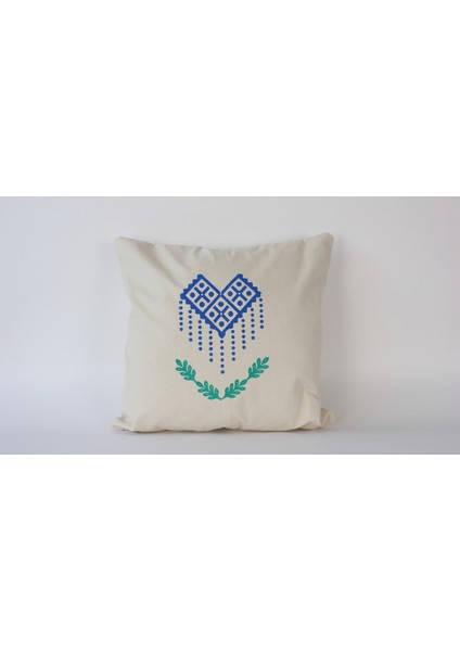 Cascade Etnik Kalp ve Sarmaşık Desenli Krem Duck Keten Kumaş 50X50 Dekoratif Kırlent