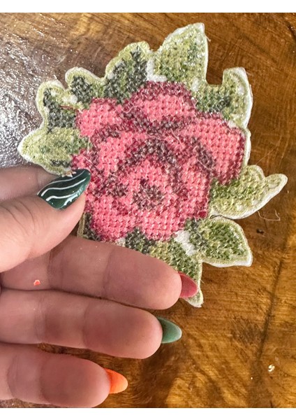 Ütü Ile Yapışan Kaneviçe Çiçek Arma Dikiş Aplike 10X9 cm modelleri