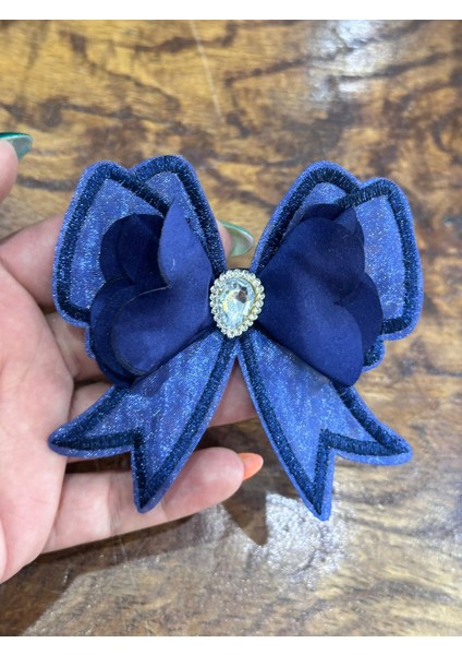 Lacivert Zirkon Taşlı Fiyonk Iğneli Broş Giyim Aksesuarı 8x8 cm fırsatları