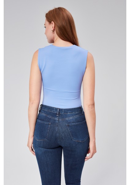 Mavi Sıfır Kol Kare Yaka Dekolteli Çıtçıtlı Bodysuit