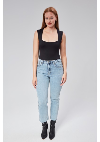 Siyah Sıfır Kol Kare Yaka Dekolteli Çıtçıtlı Bodysuit