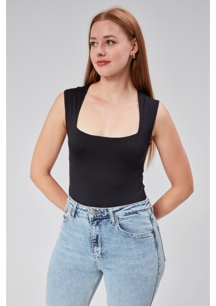 Siyah Sıfır Kol Kare Yaka Dekolteli Çıtçıtlı Bodysuit fırsatları