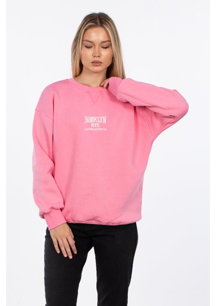 Bisiklet Yaka Yazı Nakışlı Sweatshirt - Pembe