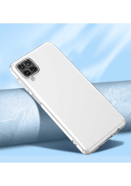 Galaxy A12 Kılıf Zore Kamera Korumalı Süper Silikon Kapak-Renksiz