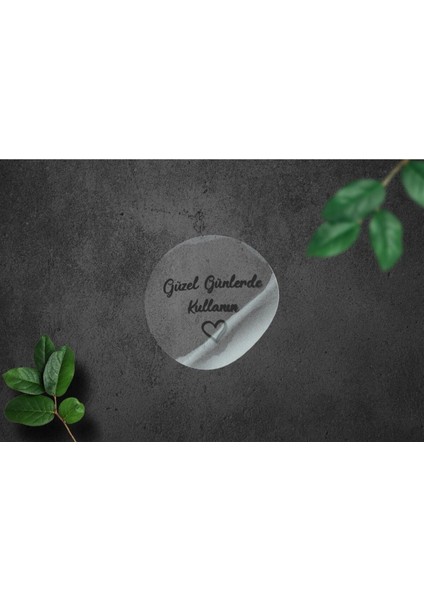 Şeffaf Sticker Paketleme & Kargo Etiketi (4X4CM) 48 Adet - Güzel Günlerde Kullanın -
