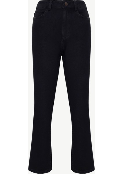 Geniş Bacaklı Düz Jeans Ön Cep Detaylı modelleri