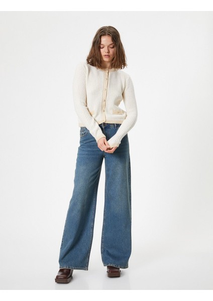 Triko Hırka Bisiklet Yaka Cep Detaylı Düğmeli Uzun Kollu 5WAL90050IT