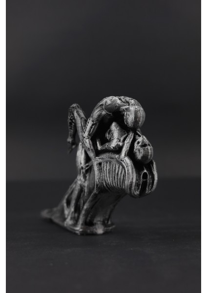 Scorn - Figür / Büst fiyatları