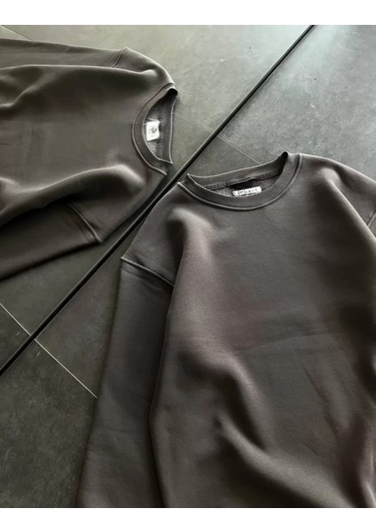 Bisiklet Yaka Düz Basic Sweatshirt