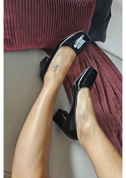 10 947 Topukla Kadın Kalın Topuklu Şık Günlük Ayakkabı