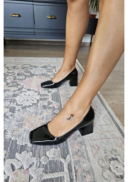 10 947 Topukla Kadın Kalın Topuklu Şık Günlük Ayakkabı fiyatları