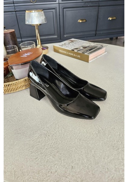 10 947 Topukla Kadın Kalın Topuklu Şık Günlük Ayakkabı modelleri