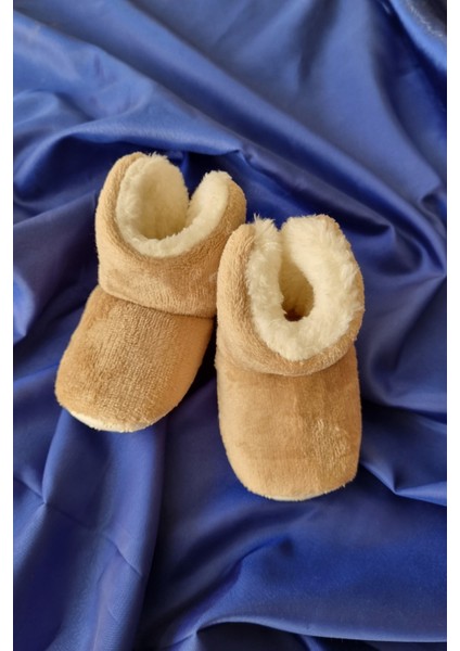 Peluş Bebek Tüylü Kaymaz Taban Patik 0-12 Ay Panduf