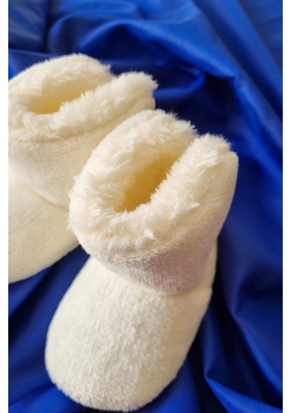 Peluş Bebek Tüylü Kaymaz Taban Patik 0-12 Ay Panduf modelleri