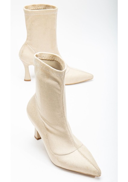 Kadın Bej Süet Bilekli Orta Boy Topuklu Bot modelleri