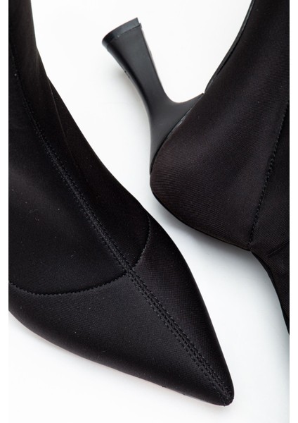 Kadın Siyah Streç Bilekli Orta Boy Topuklu Bot fırsatları